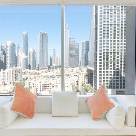 Chic 2Br Apartment, Prime Location Near Dubai Mall - Allsopp&Allsopp Exterior photo