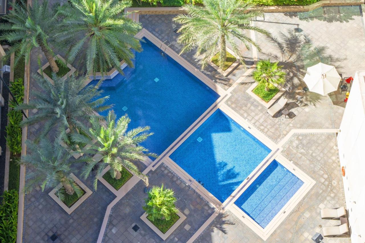 Chic 2Br Apartment, Prime Location Near Dubai Mall - Allsopp&Allsopp Exterior photo